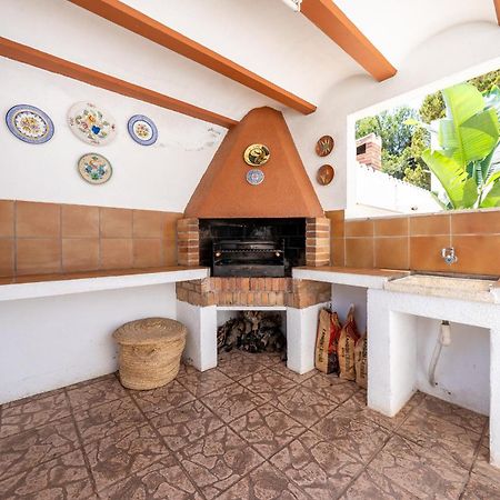 Exclusiva Villa Con Piscina 卡拉法特 外观 照片