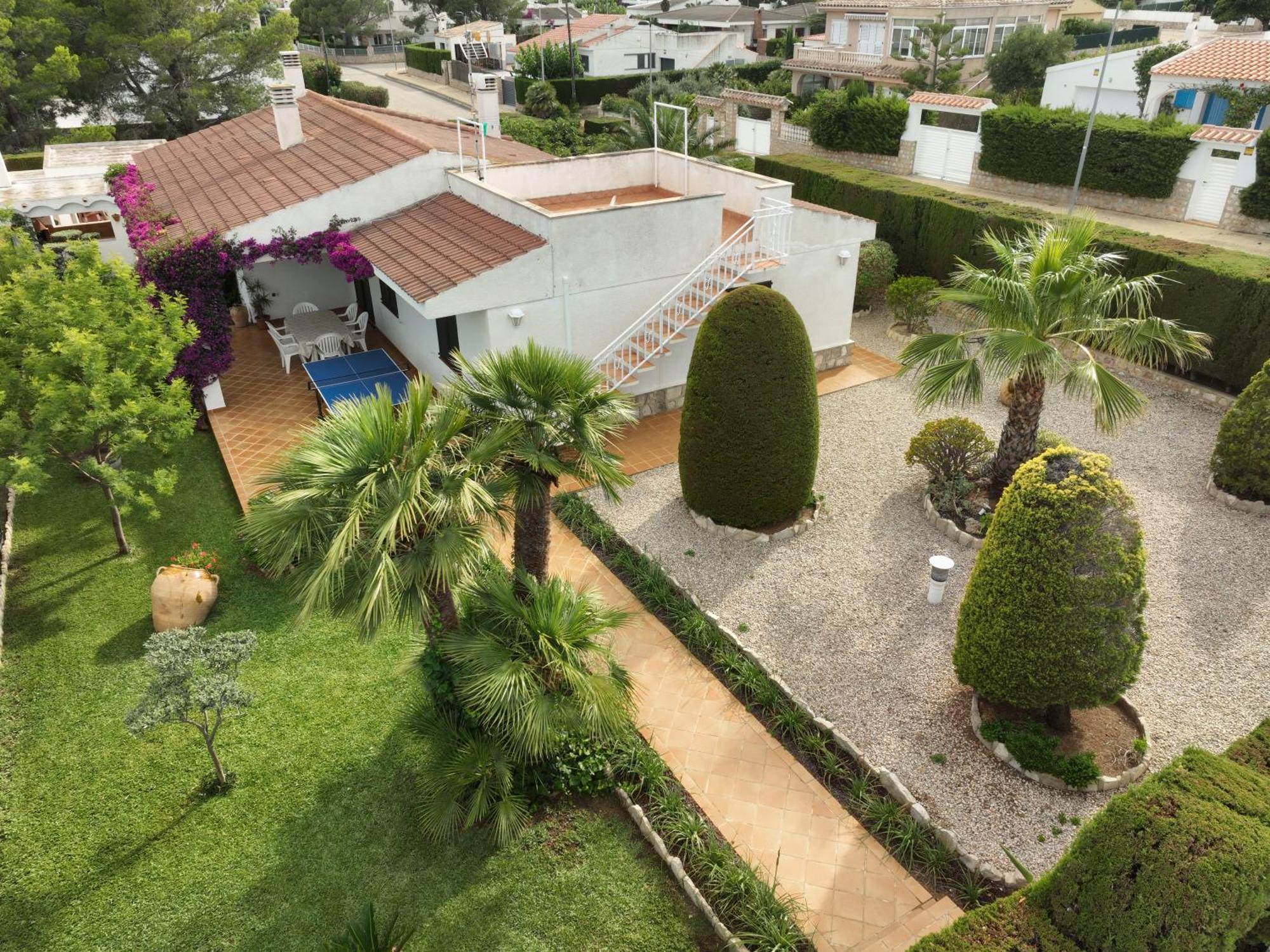Exclusiva Villa Con Piscina 卡拉法特 外观 照片