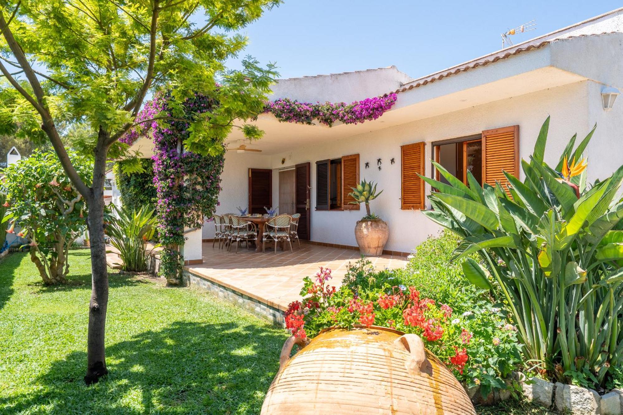 Exclusiva Villa Con Piscina 卡拉法特 外观 照片