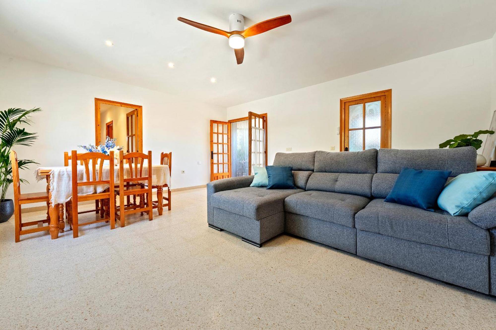 Exclusiva Villa Con Piscina 卡拉法特 外观 照片