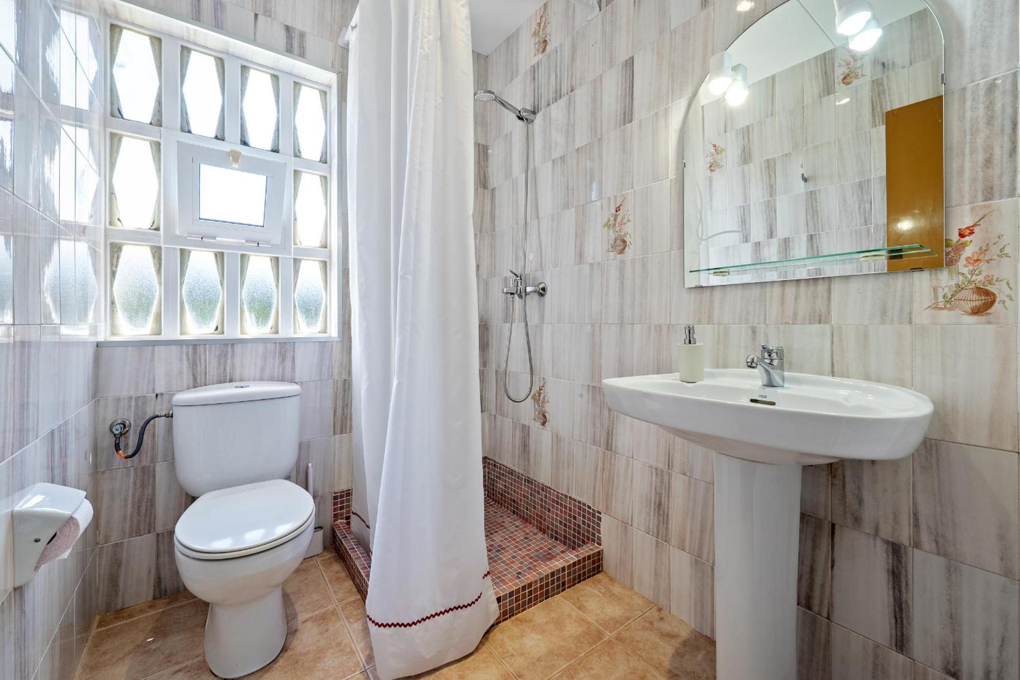 Exclusiva Villa Con Piscina 卡拉法特 外观 照片